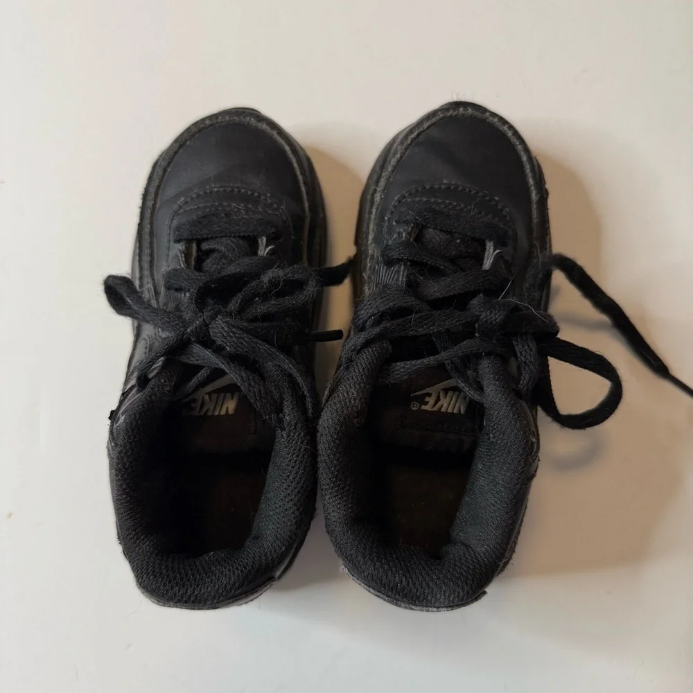 Nike Kids Black Sneakers